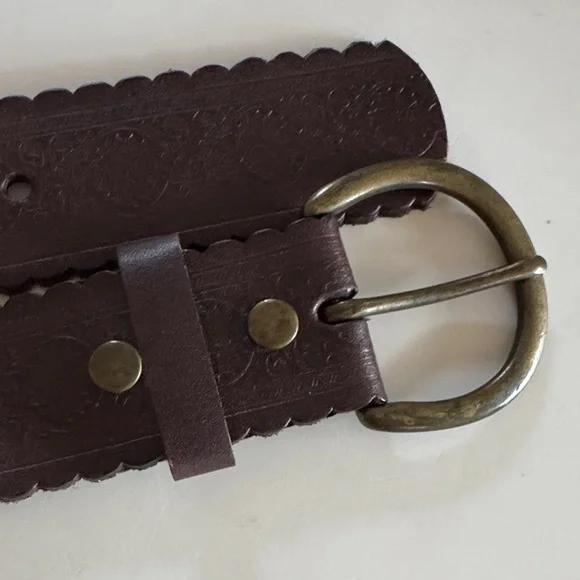 Brown Leather Belt with Gold Buckle - Picture 4 of 6